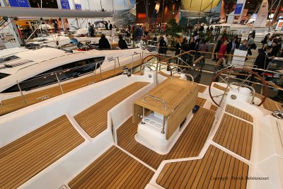 331 Salon nautique de Paris 2009 - IMG_0303 DxO Pbase.jpg