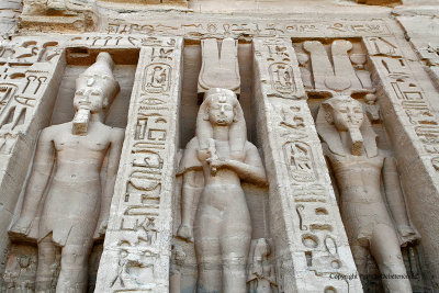 Egypte 2010 - Visite du temple de Néfertari / Visiting Nefertari temple