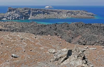 Santorini - Discovering the volcanic island of Nea Kameni