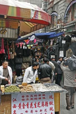 Discovering the huge city of Shangha