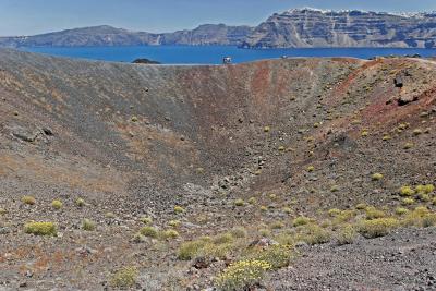 Santorini - Discovering the volcanic island of Nea Kameni