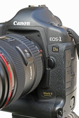 Le botier Canon EOS 1DS Mark II que j'ai lou pour la finale du trophe Andros