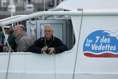 Mon ami Yvon Le Franc  bord de la vedette affrte par Groupama