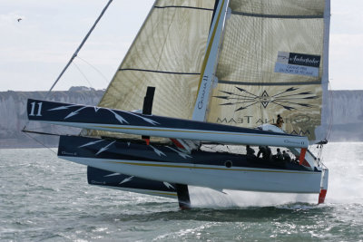 Gitana 11 le trimaran ORMA vainqueur de la Route du Rhum 2006