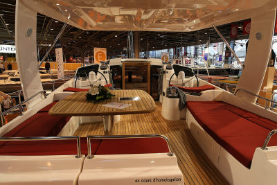 Le Feeling 55 du chantier Alliaura Marine, la plus grosse unite du salon, superbe et impressionnant !