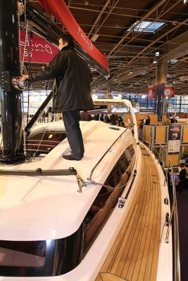 Le Feeling 55 du chantier Alliaura Marine, la plus grosse unite du salon, superbe et impressionnant !