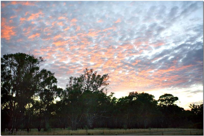 Sunrise over Neatan_8898.jpg