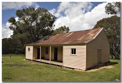 Long Valley Road Hut_0740.jpg