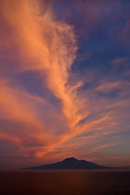 Vesuvius Vertical Sunrise.jpg