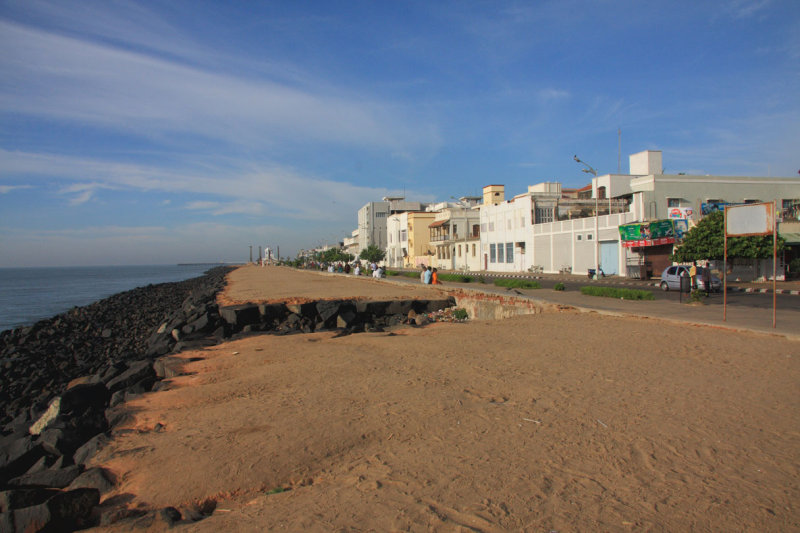 Early morning, the Promenade (Beach Road)