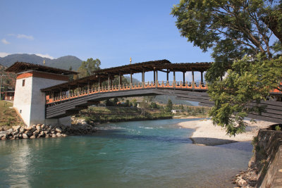 Bridge to the Punakha Dzong