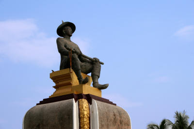 King Setthathirat Statue