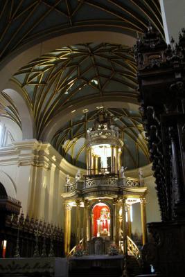 Neo-classical altar, Lima cathedral