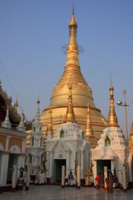 Shwedagon Pagoda stupa