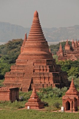 Temples of the Bagan plain