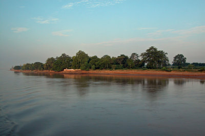 Irrawaddy river-bank