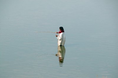 Lake Taungthaman fisherman