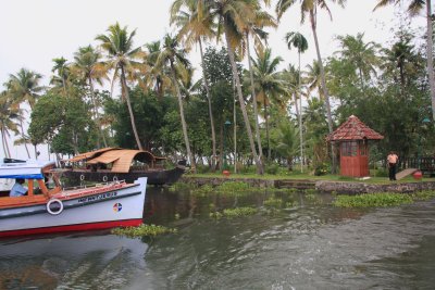 Coconut Lagoon Resort