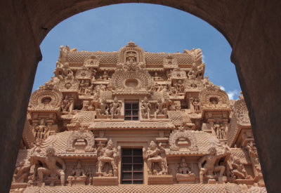 Sandstone gopuram, Brihadishwara Temple