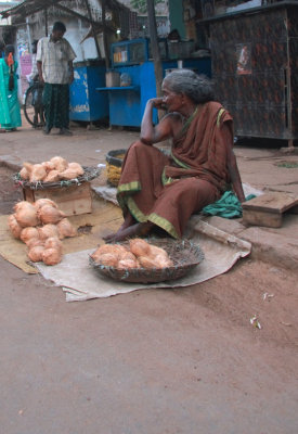 Tanjore street seller