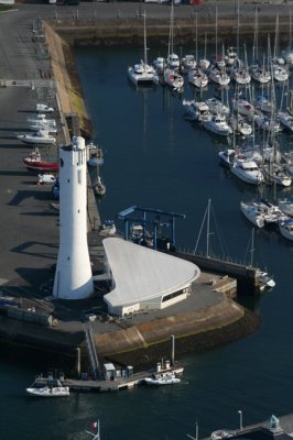 18 phare du Port du Crouesty.