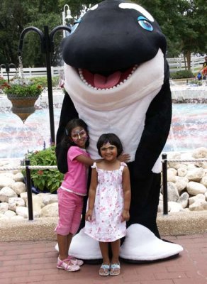 Uma and Anura with Shamu.