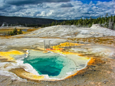 Yellowstone geyser.jpg