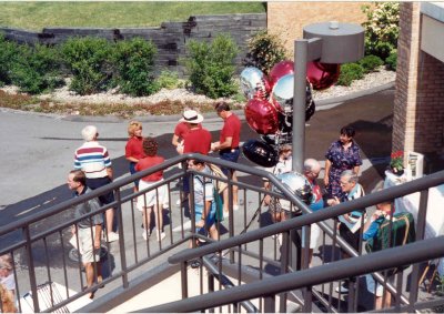 1992 Candid 02.jpg