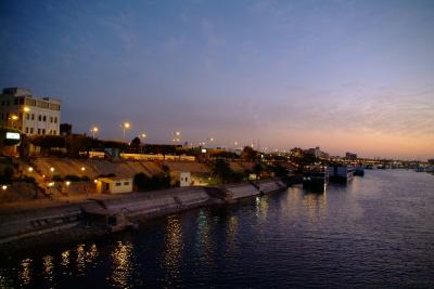 River Bank by night 1.jpg