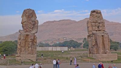 Colossi of Memnon 1.jpg