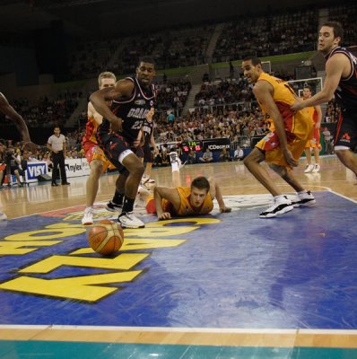 NBL South Dragons V Melbourne Tigers 3rd Grand Final 08Mar09