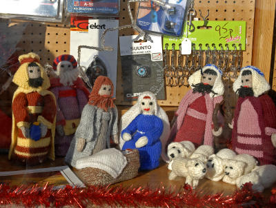 Knitted Nativity