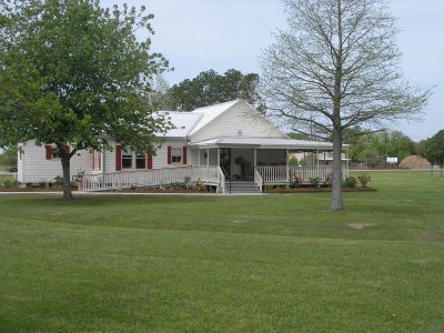 Bergaund House-Scott visitor center