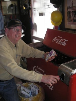 Rolf at the antique coke machine