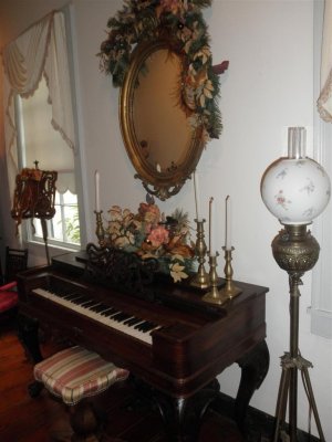Music room - Mouton House