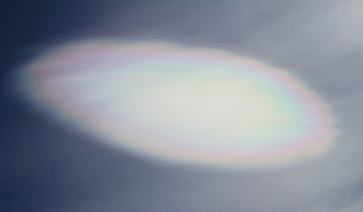 Rainbow edges a little more visible on this cloud.