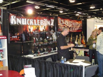 2009 NAMM Show 154.jpg