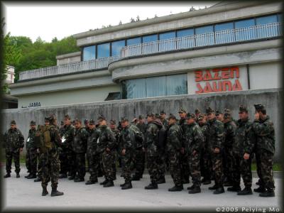 The Italian soldiers were waiting for their turn