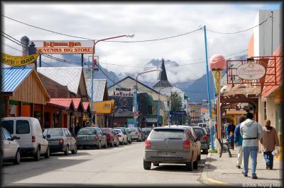 There are no traffic lights on even the busiest streets in town