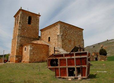 Machine and Romanesqe Church - Andaluz