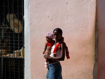 Mother and daughter - Trinidad