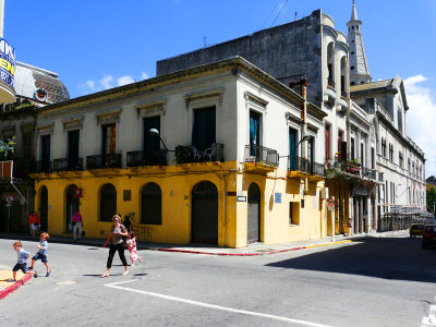 Montevideo street scene