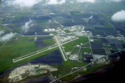 Hollister Airport