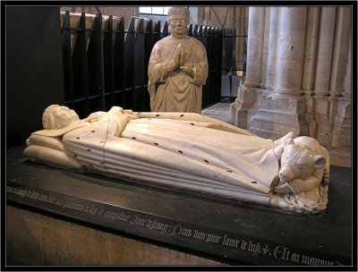 068 Crypt -Tombal Effigy of Jean Duc de Berry 84000989.jpg