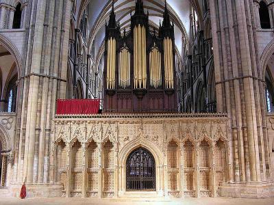 19 Pulpitum and Organ 87002204.jpg