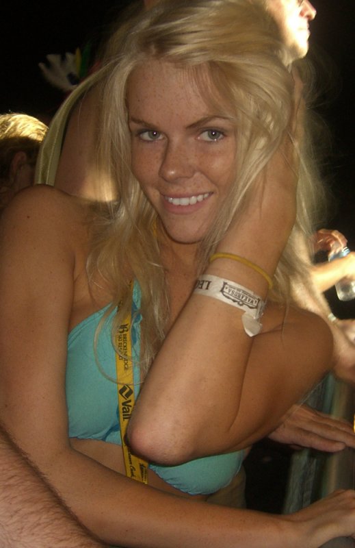 WSP_railgirl2.jpg