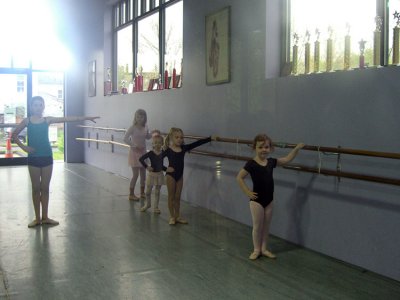 ellie_ballet.jpg