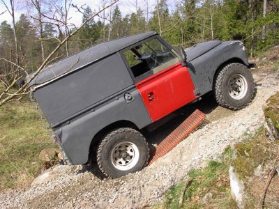 6 tord tar hjlp av waffelboards2.JPG