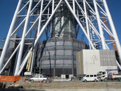 Tokyo Sky Tree under construction