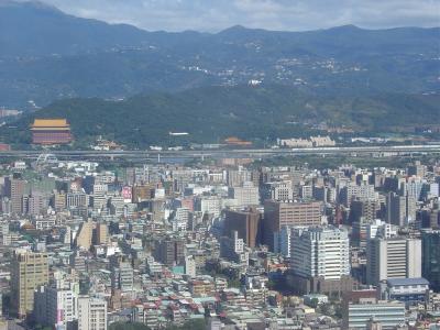 Taipei view from Mitsukoshi Tower